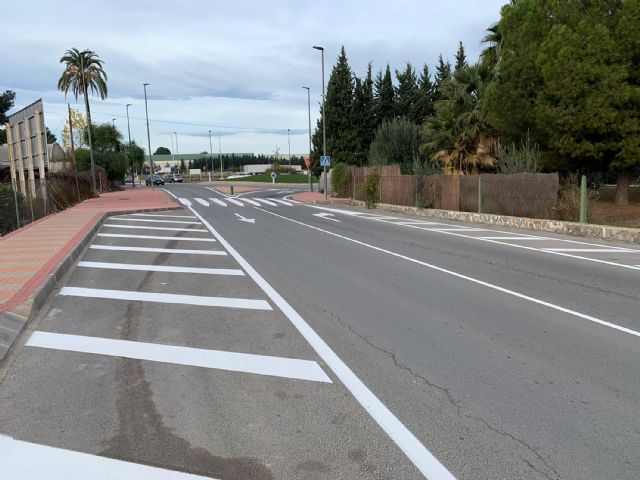 Comienza el repintado de las marcas viales de la N-344 entre La Florida y La Media Legua