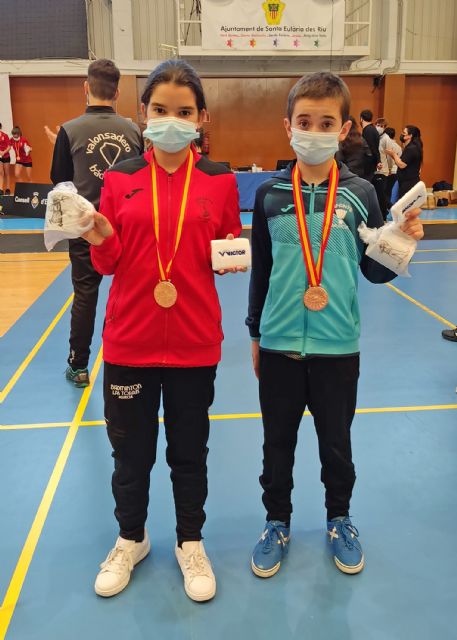 Los torreños Alicia Brao y Raúl Hernández, bronce en el mixto sub-13 del nacional de bádminton