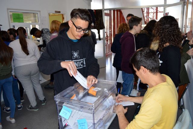 Los escolares torreños eligen entre las 46 propuestas finales de los presupuestos participativos