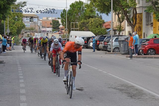 Victoria de Daniel Romero en el Memorial Antonio Sarabia de ciclismo