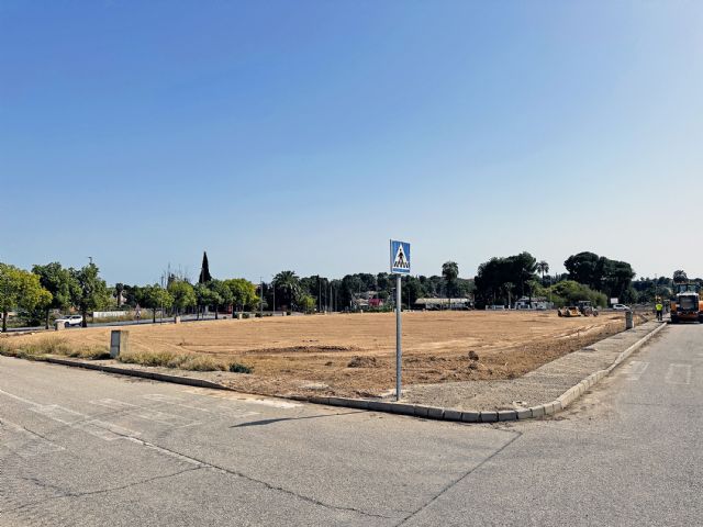 Comienzan las obras para la construcción de un parque comercial con un Mcdonalds y un supermercado