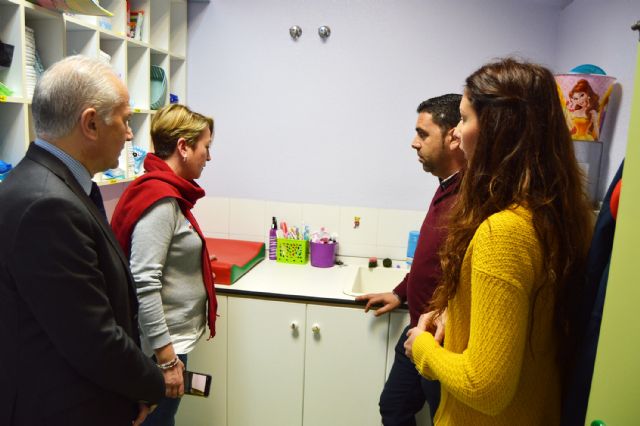 Más de 30.000 euros de inversión municipal para el mantenimiento general de las escuelas infantiles torreñas