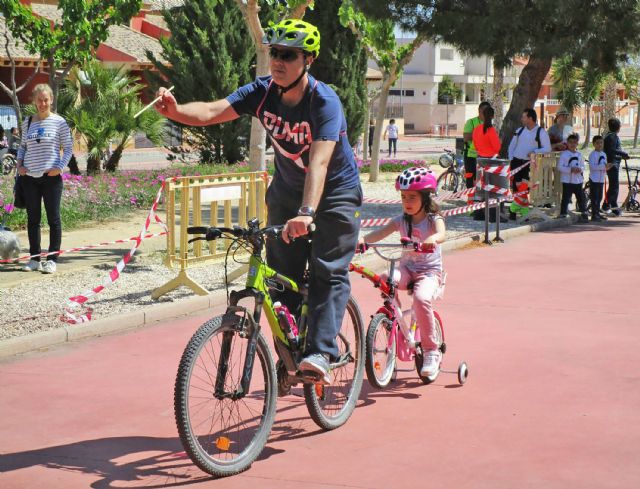 Una divertida mañana disfrutando de las bicicletas con el proyecto europeo 'Do-U-Sport'