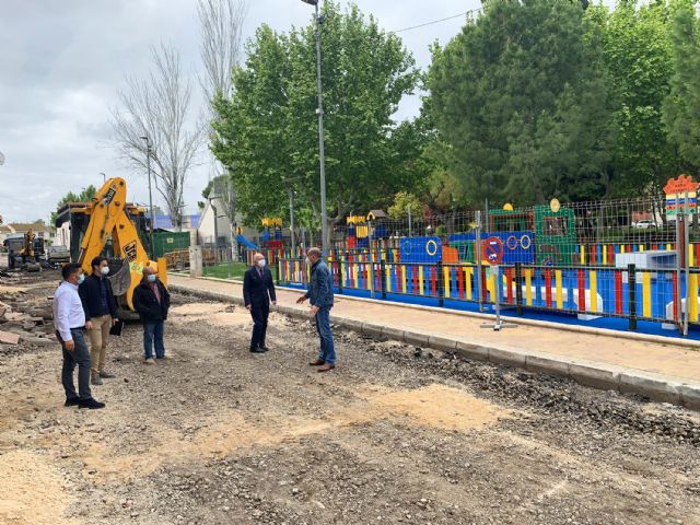 Comienzan las obras de adecuación del entorno de la calle Bartolomé Ródenas