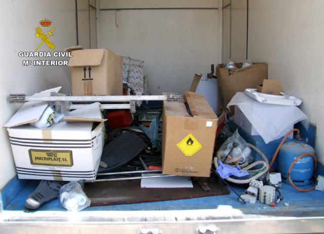 La Guardia Civil detiene a dos peligrosos delincuentes dedicados a cometer robos