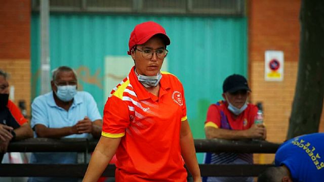 La torreña Irene Clara Bermúdez, ganadora en el nacional de petanca de El Prat defendiendo los colores de la Región de Murcia
