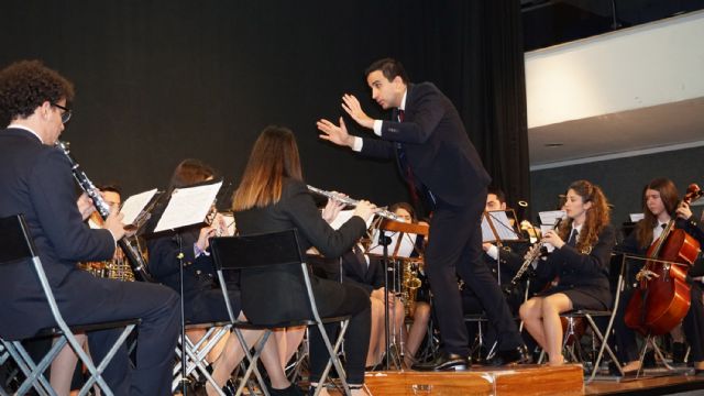 El festival municipal de bandas no falla a su cita con la Navidad torreña