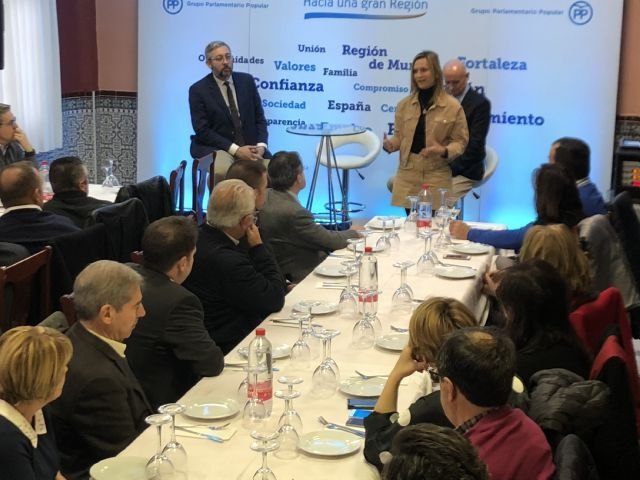 Víctor Martínez: Exigimos al delegado del Gobierno el refuerzo del personal en aduanas ante la amenaza de un Brexit duro