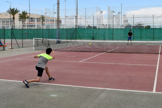 Jesús Carrasco se impone en la 23ª edición de las XII Horas de Tenis