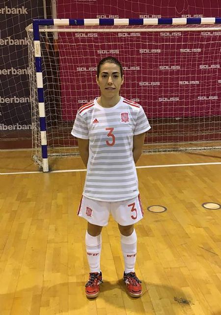 La torreña Cristina Pérez debuta con buen pie con la selección española de fútbol sala