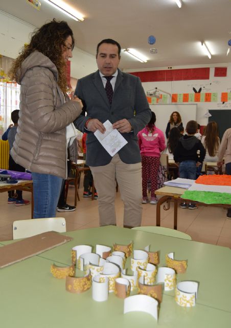El colegio Vista Alegre se da una vuelta al mundo en 80 días en su Semana Cultural