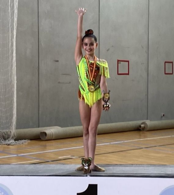 El Rítmica Las Torres suma un oro y un bronce en el campeonato regional individual, y cuatro de sus gimnastas competirán en el nacional