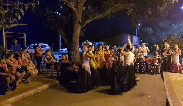 La Loma rinde un cariñoso homenaje a la virgen del Carmen