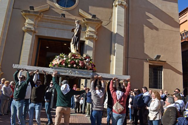 San Antón disfruta de su 'Día de la Gira' arropado por multitud de fieles