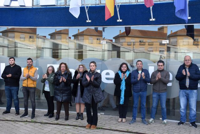 Las Torres de Cotillas guarda un minuto de silencio por las víctimas del accidente de tren de Adamuz