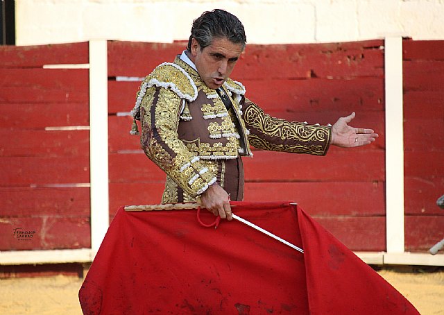 Emilio Serna, el matador que este 2025 de momento solo ha lidiado toros portugueses: encierro histórico en Murcia