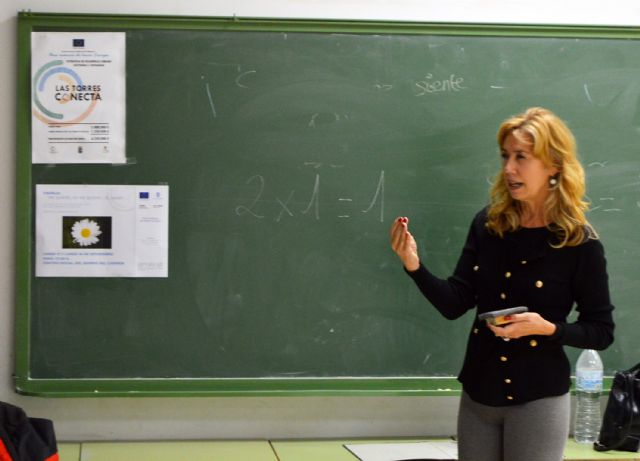 El CAVI muestra a los adolescentes torreños los entresijos de las relaciones de pareja