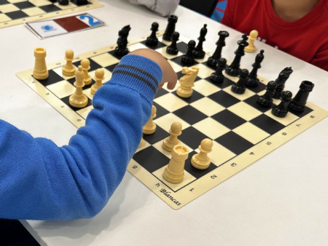 165 escolares participan en el II Open Chess del colegio Vista Alegre