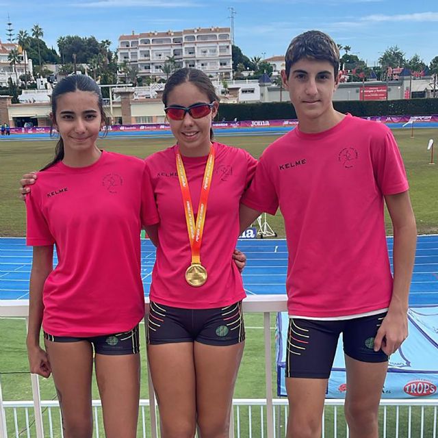 La torreña Irene Mompeán, campeona de España sub-14 de lanzamiento de peso