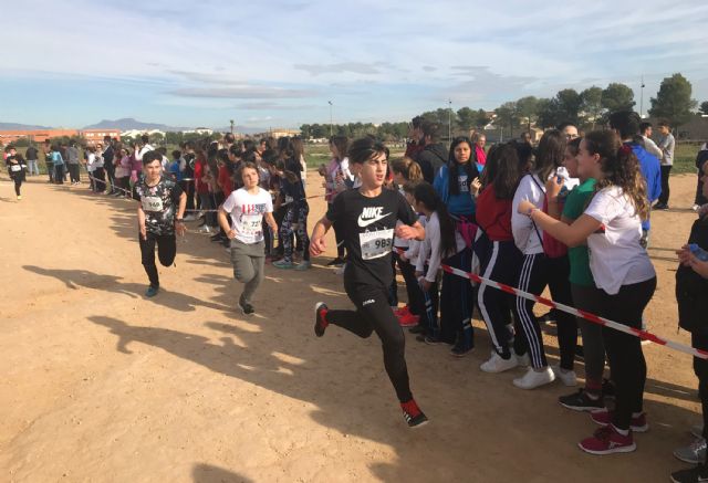 El cross escolar municipal de Las Torres de Cotillas se luce con más de 1.100 participantes