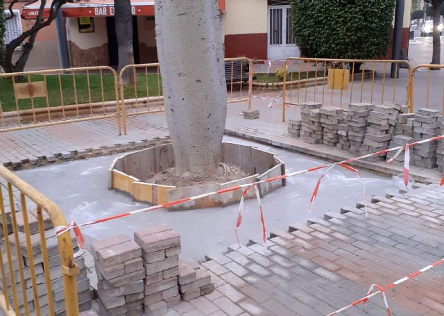 Un gran banco ofrecerá descanso y seguridad en la plaza de la Constitución