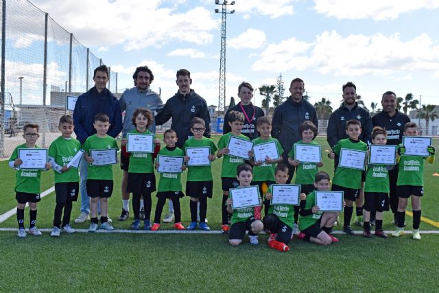 Concluye el campus infantil del Real Betis, tres días de entrenamiento profesional para unos 150 futbolistas