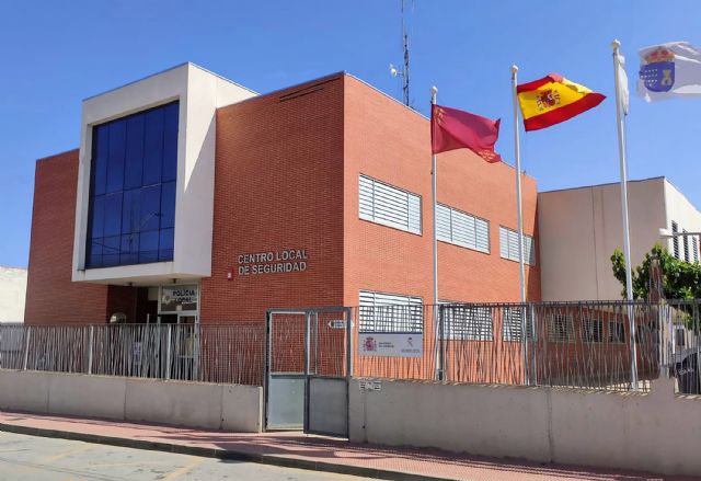 La Policía Local torreña cursa siete denuncias contra la salud pública relacionadas con el tabaco