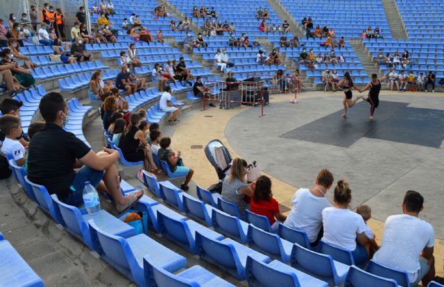 El festival 'Las Torres en familia' ofrece un espectáculo seguro de música, humor y circo