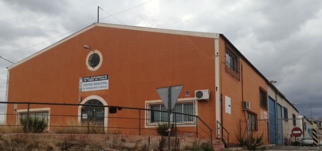 Estado de abandono del Centro Municipal de Formación y Empleo de Las Torres de Cotillas