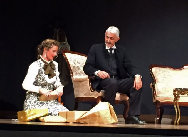 La 'Casa de muñecas' del 'Taller municipal de teatro de Salobreña' gusta en Las Torres de Cotillas