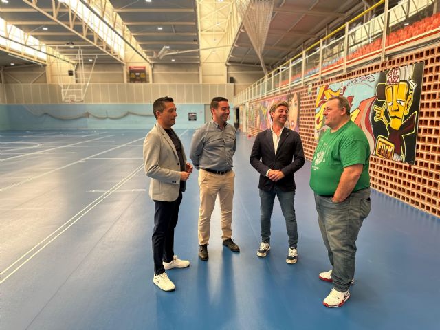 La Comunidad colabora en la reforma del polideportivo ´Mireia Belmonte´ de Las Torres de Cotillas