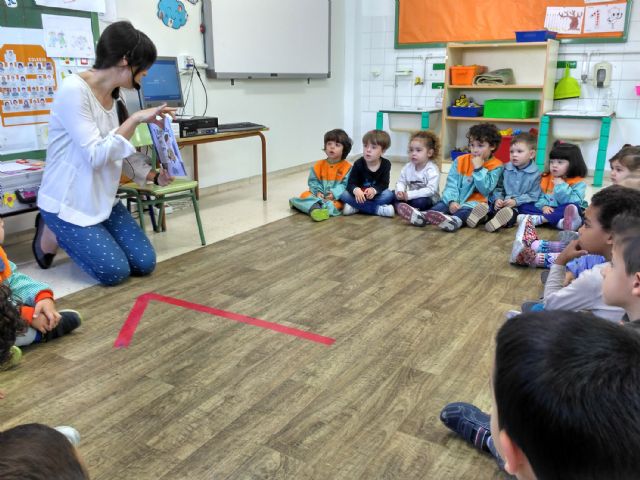 Prosiguen las sesiones del proyecto educativo de igualdad de género en los centros escolares