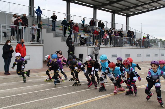 El club Roller Queen celebra una jornada solidaria a beneficio de Sonrisas Solidarias