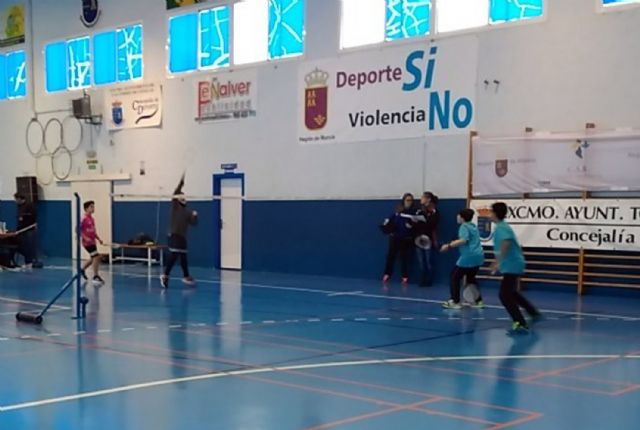 Los torreños brillan en casa en la final del 'Programa Regional de Deporte en Edad Escolar' de bádminton