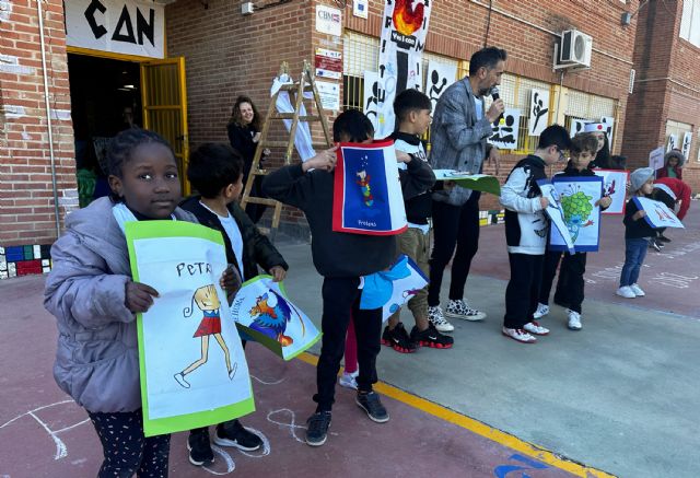 El alcalde Pedro José Noguera clausura la XII Semana Cultural del colegio Vista Alegre