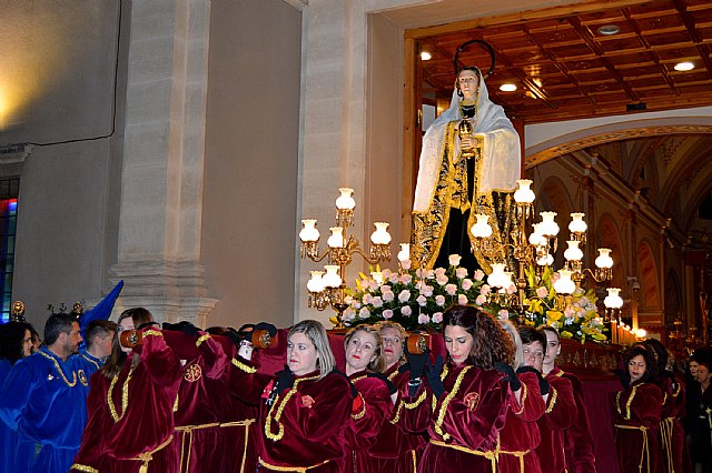 Mujeres que arriman el hombro en la Semana Santa de Las Torres de Cotillas