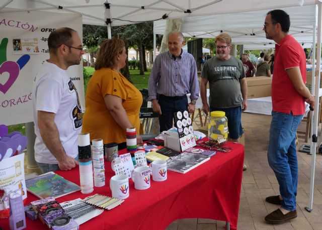 Las Torres de Cotillas muestra su lado más desprendido con su I Feria de la Solidaridad