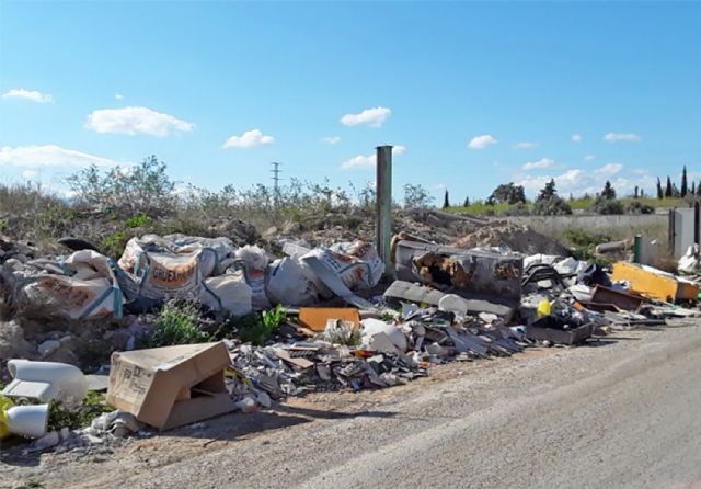 La escombrera municipal admite depósitos gratuitos de hasta 1.000 kilos de manera gratuita