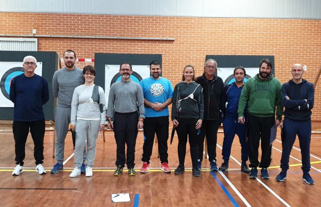 El club de tiro con arco Orion concluye un nuevo curso de iniciación