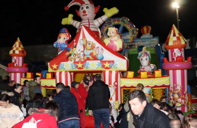 Papa Noel calienta motores en Las Torres de Cotillas para su mágica noche