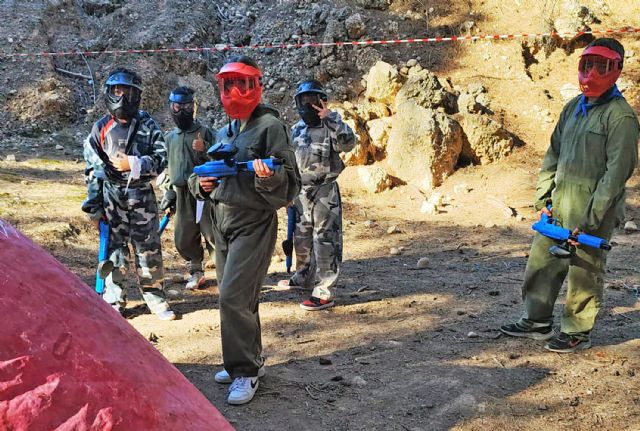Mucha diversión con los grafitis y el paintball de la Primavera Joven 2023