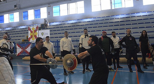 Las Torres de Cotillas acoge el primer encuentro nacional de salas de armas de esgrima histórica en Murcia