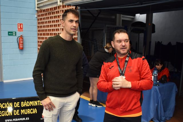 El Bádminton Las Torres arrasa en el campeonato autonómico sub-17 y gana todas las categorías
