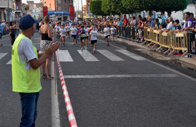 La carrera popular nocturna 'Fiestas de Las Torres' reúne a cerca de 600 corredores en su 26ª edición