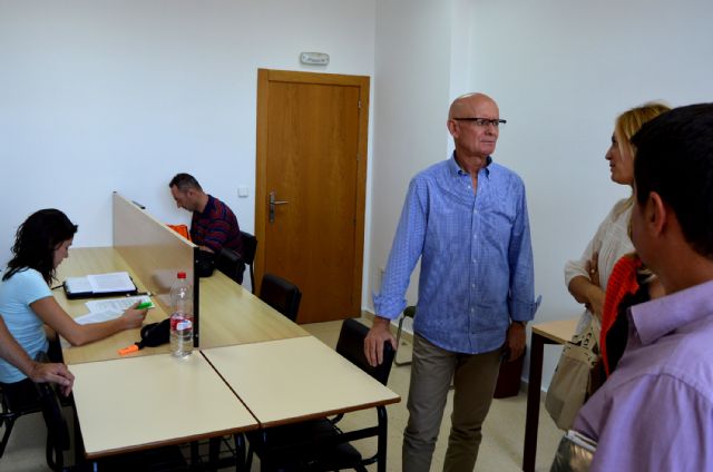 La nueva aula de estudio 24 horas de la Casa de la Cultura 'Pedro Serna' ya está en funcionamiento