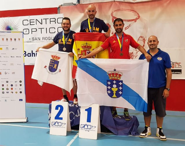 El club 'Bádminton Las Torres' se cuelga cinco medallas en los Juegos EuropeosdePolicías y Bomberos