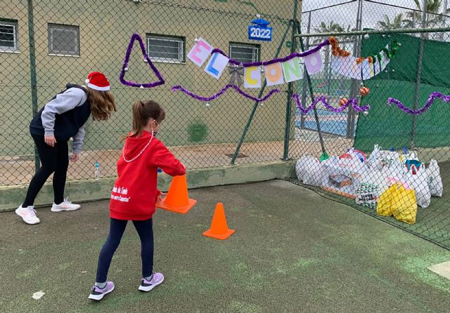 Las Torres entre Raquetas celebra un año más su fiesta solidaria de Navidad a beneficio de las asociaciones locales