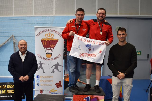 Éxito total del Bádminton Las Torres en el campeonato autonómico senior