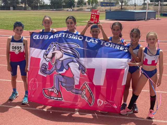 El CA Las Torres se cuelga dos platas en el campeonato regional de clubes de categorías menores