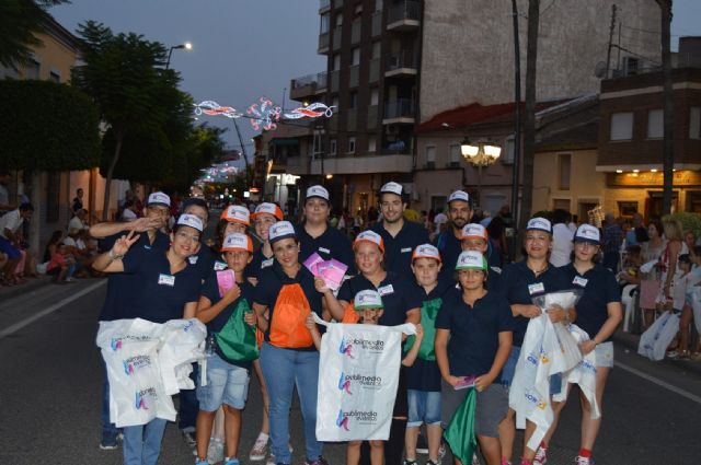 Desfile de carrozas y comparsas de las fiestas 2016